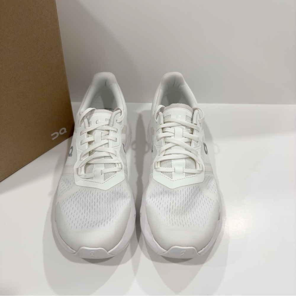 On Running Cloudpulse Men’s Shoes - Picture 2 of 9